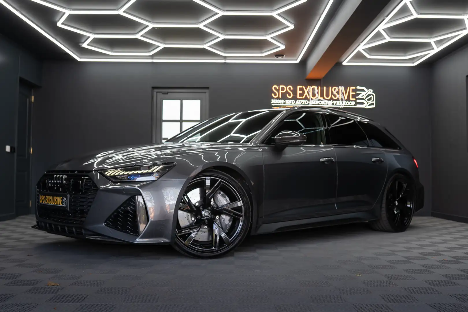Audi RS6 A6 Avant TFSI quattro / Keramisch / B&O Adv./ Mill Grau - 1