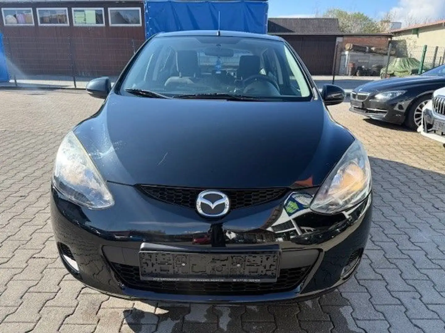 Mazda 2 Lim. 1.3 Center-Line 1Hand 8Fach 54TKM TÜV Чорний - 2