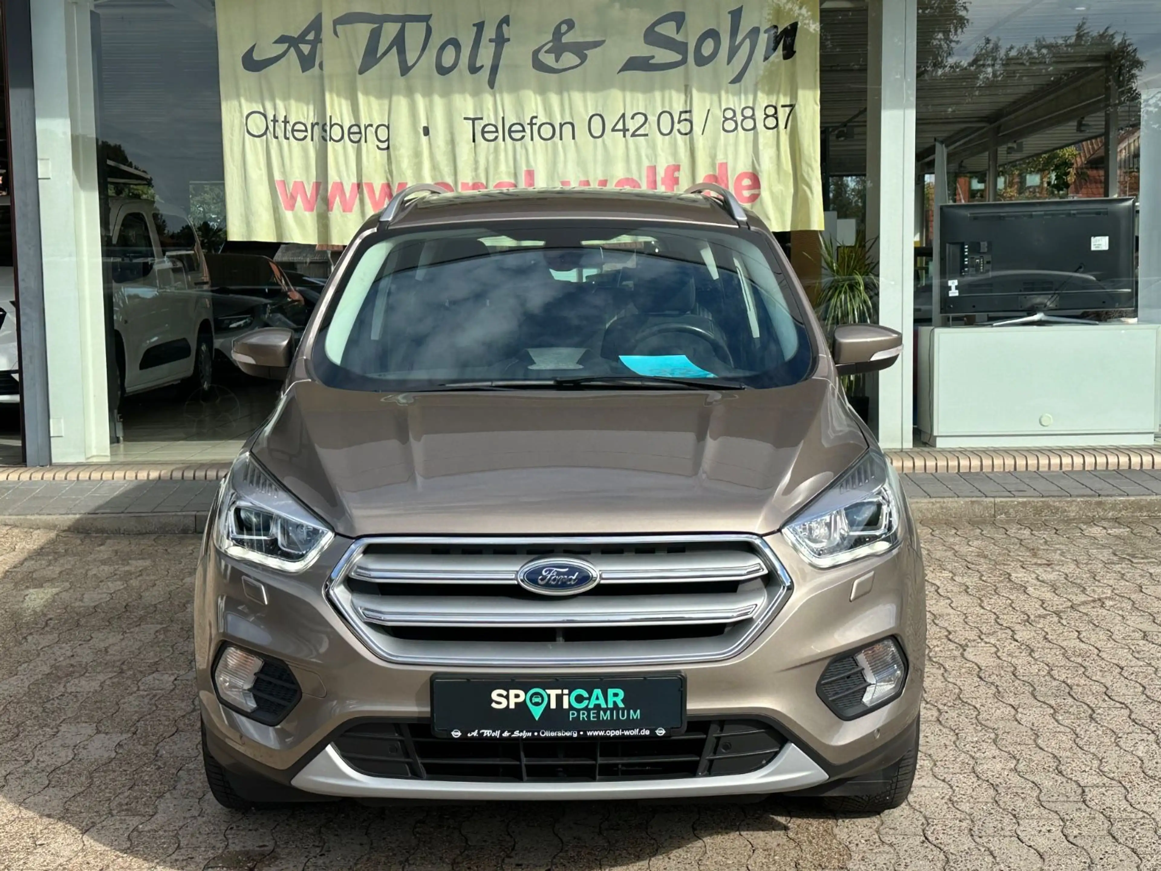 Ford Kuga Cool & Connect PDC+NAVI+SHZ+PDC+CARPLAY+AHK — photo 3