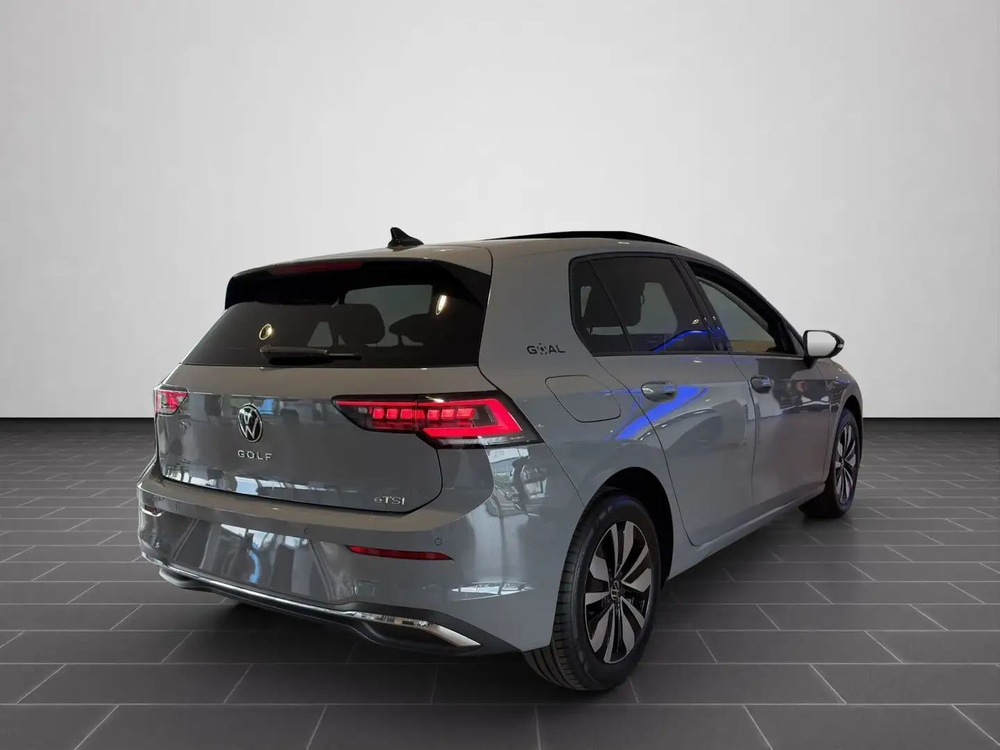 Volkswagen Golf GOAL 1.5 eTSI DSG *PANO *MATRIX *KAMERA *IQ Grau - 2