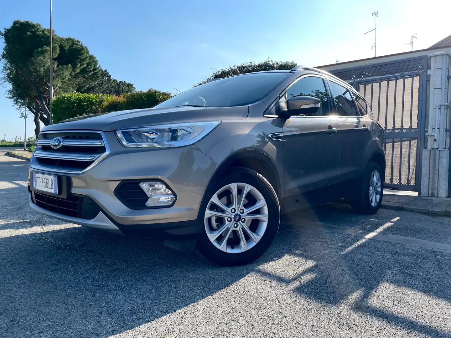 Ford Kuga DM2 Beżowy - 1