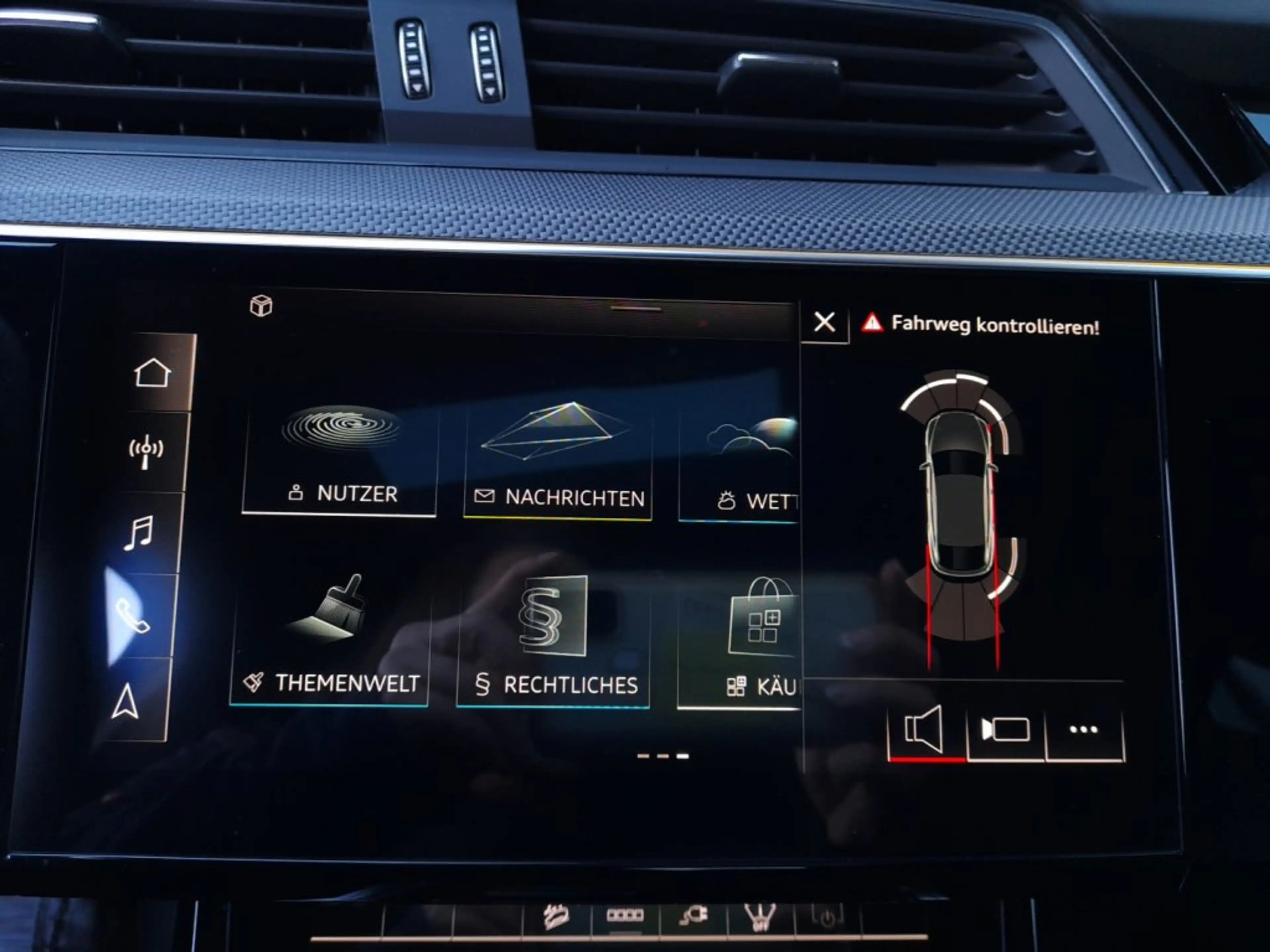 Audi e-tron "S" 95  QUATTRO S-LINE BLACK *NP: € 120.353,- / LEDER SPORTSITZE PLUS / 22 ZOLL / MATRIX-LED / SKY* — photo 6
