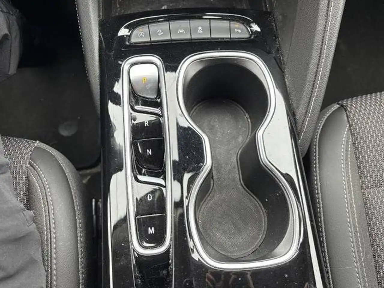 Buick Envision снимка Buick Envision