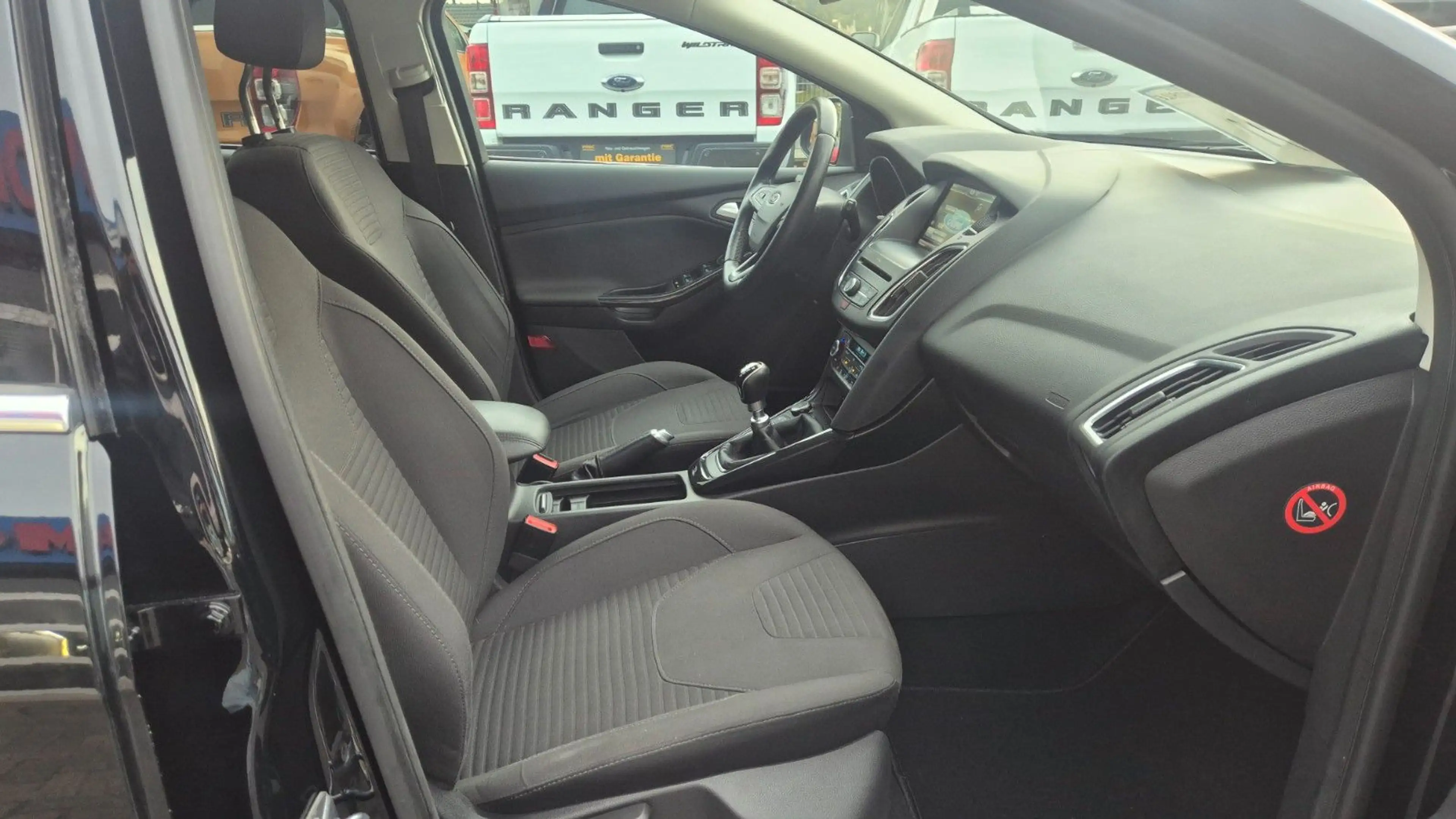 Ford Focus Turnier Titanium — photo 10