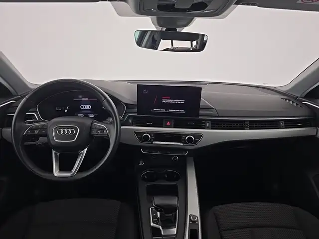 Audi A4 Avant view 11