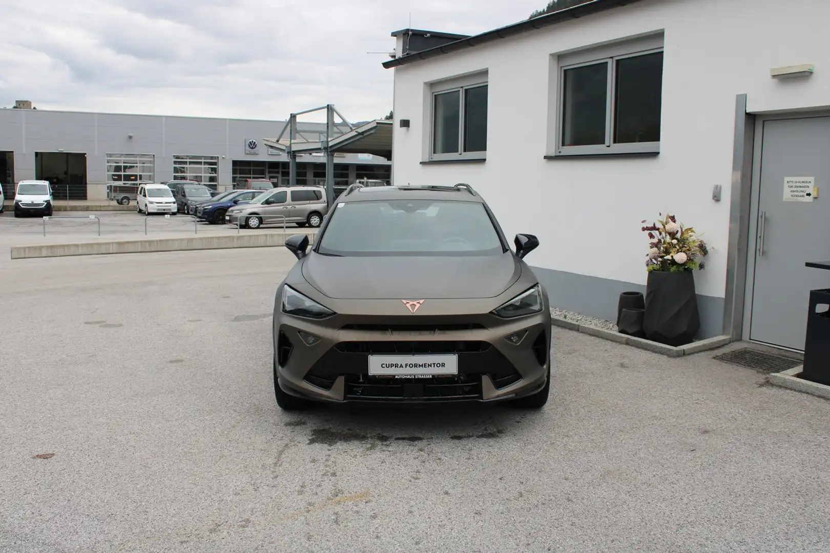 CUPRA Formentor VZ e-HYBRID 272 PS DSG Gris - 2