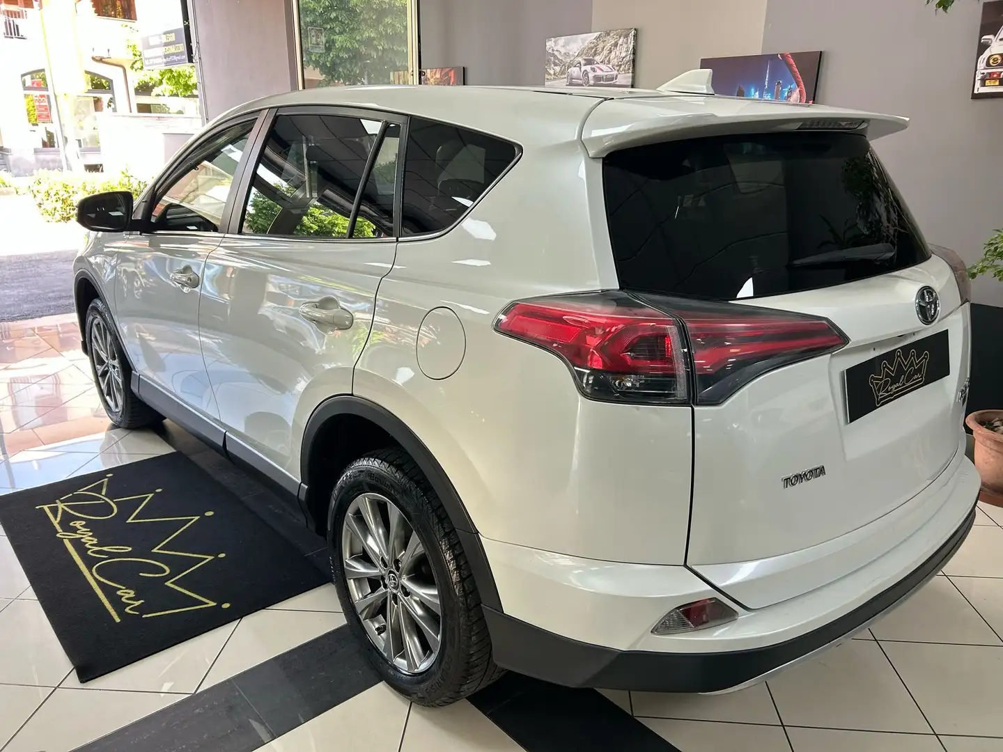 Toyota RAV 4 2.0 D-4D 2WD Business Wit - 2