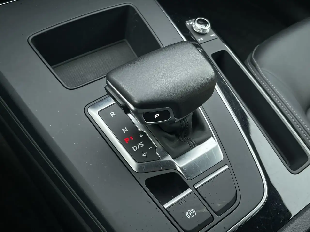 Audi Q5 photo Audi Q5