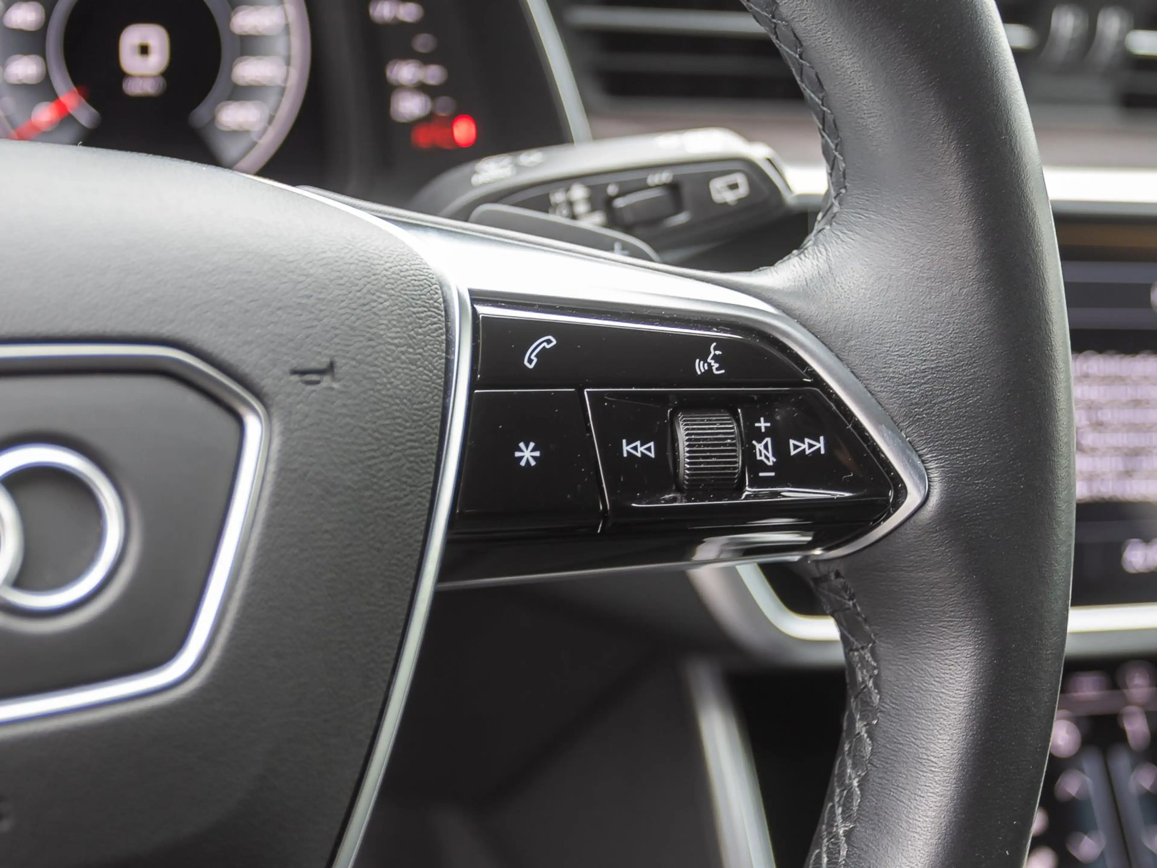 Audi A6 allroad 55TDI Navi Matrix HuD Luftfed — photo 15