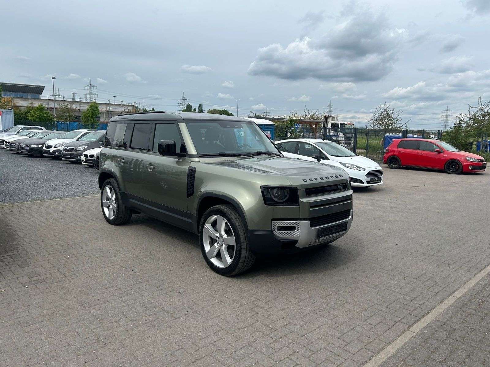 Second hand Land Rover Defender 3.0