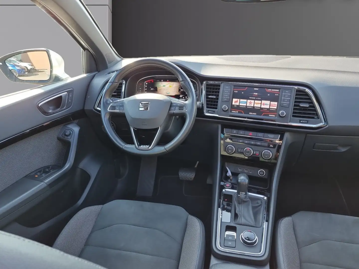 SEAT Ateca Xcellence Gri - 2