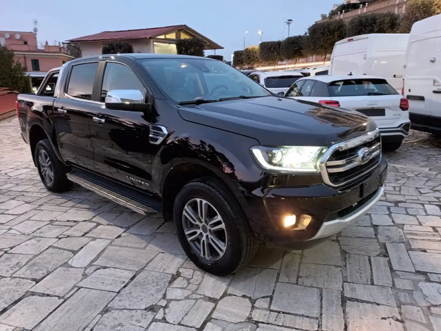 Ford Ranger 2000 ECOBLUE DOPPIA CAB LIMITED 213 CV AUTO GANCIO Nero - 1