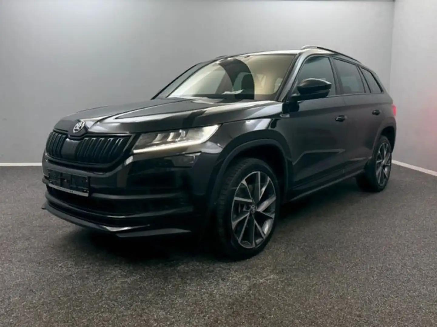 Skoda Kodiaq 2.0TDI AB tech Scout 4x4 DSG 147kW Noir - 1