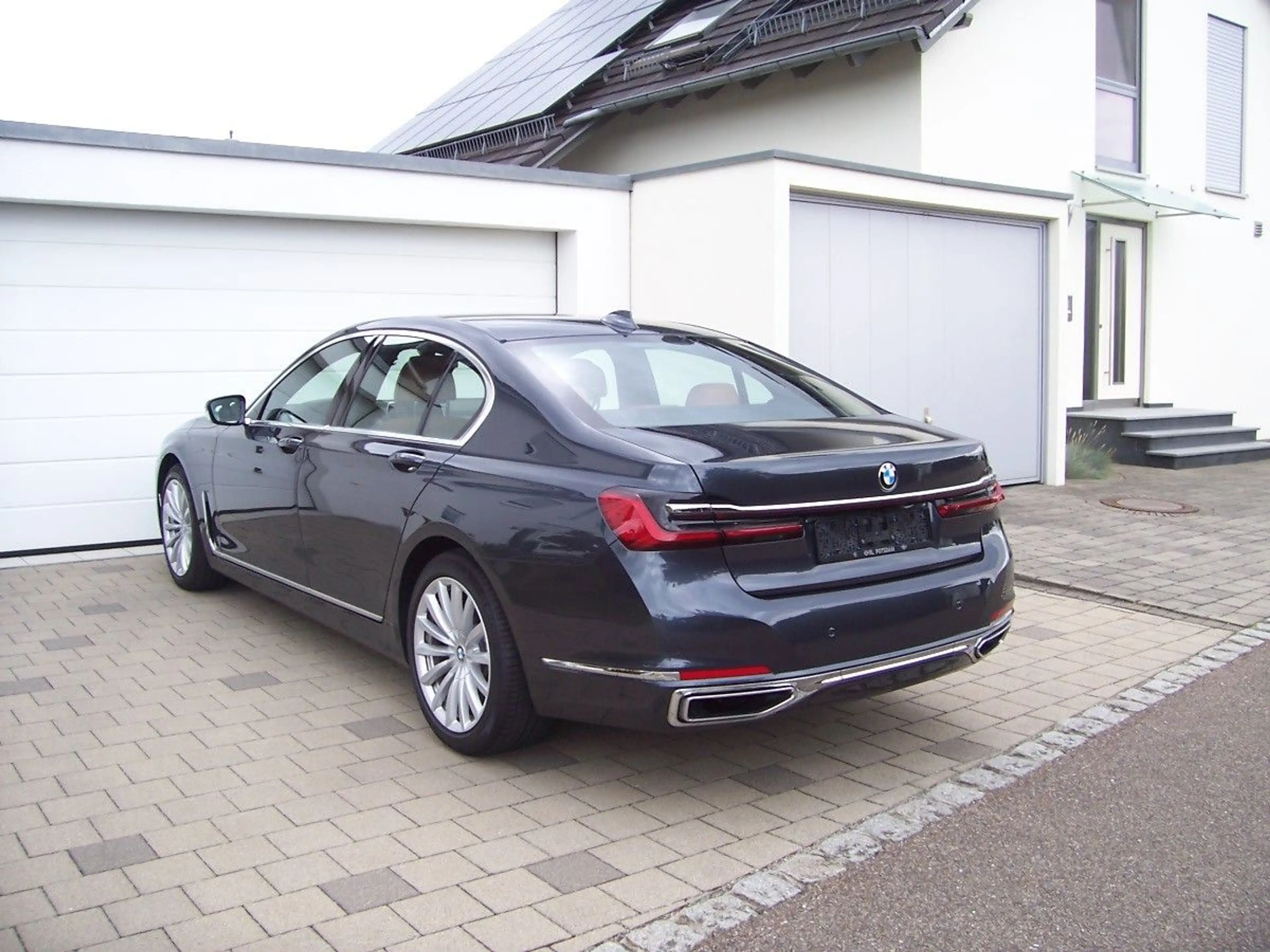 BMW 740 d xDrive NEUE BREMSEN/EGSD/360°/Laser/I.Hand — photo 8
