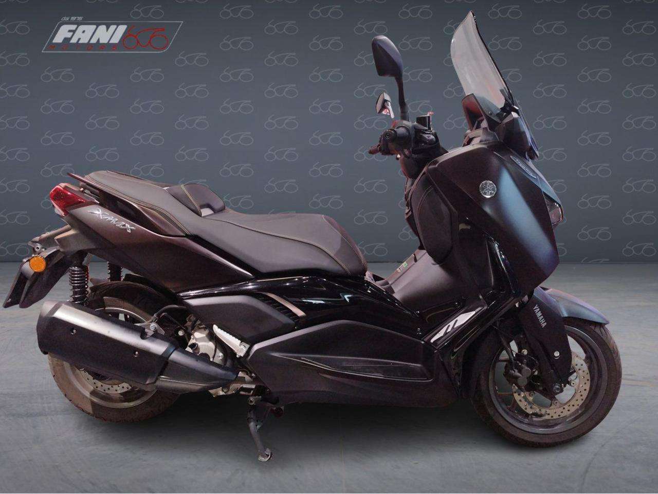 Yamaha X-Max 300 Tech Max