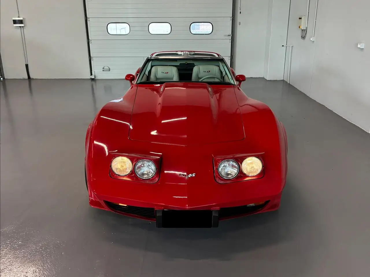 Chevrolet Corvette C3 Coupe T-Top 5.7 Manuale - 350 Small Block V8 (Versione USA), foto 3