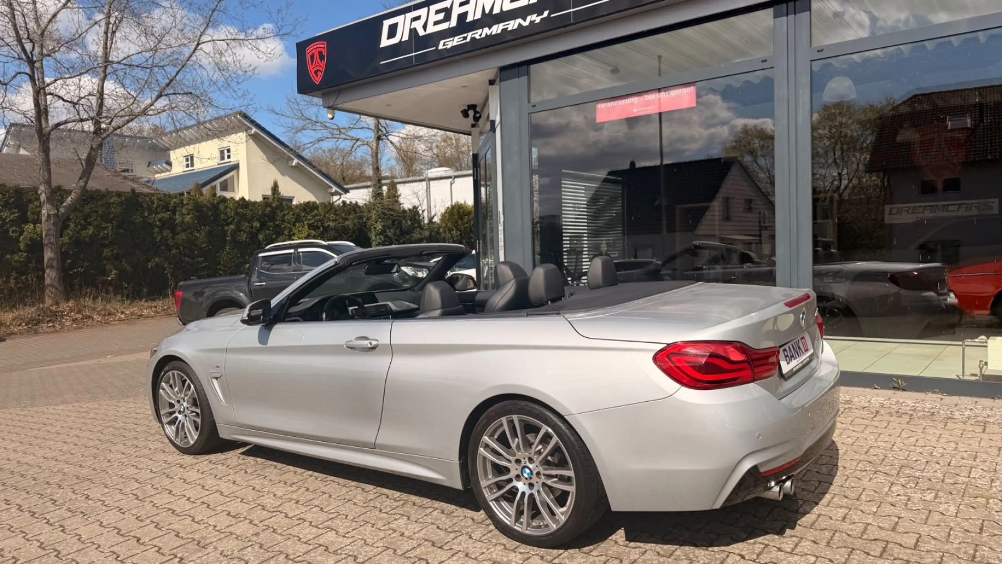 BMW 420 d Cabrio M Sport — photo 15