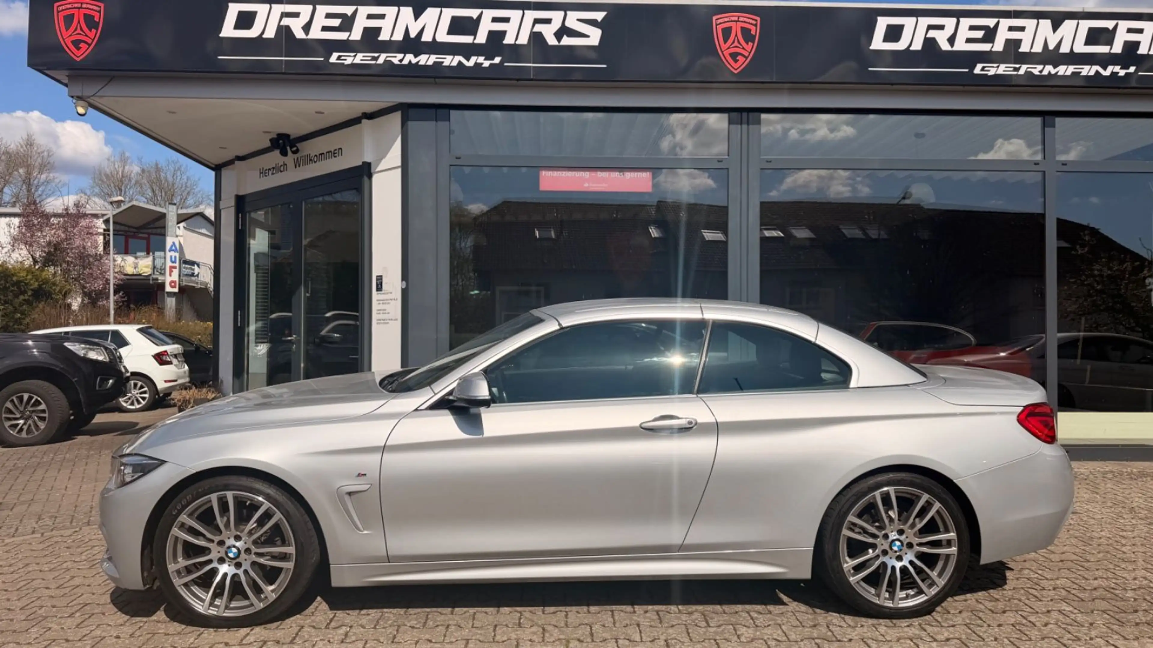 BMW 420 d Cabrio M Sport — photo 4