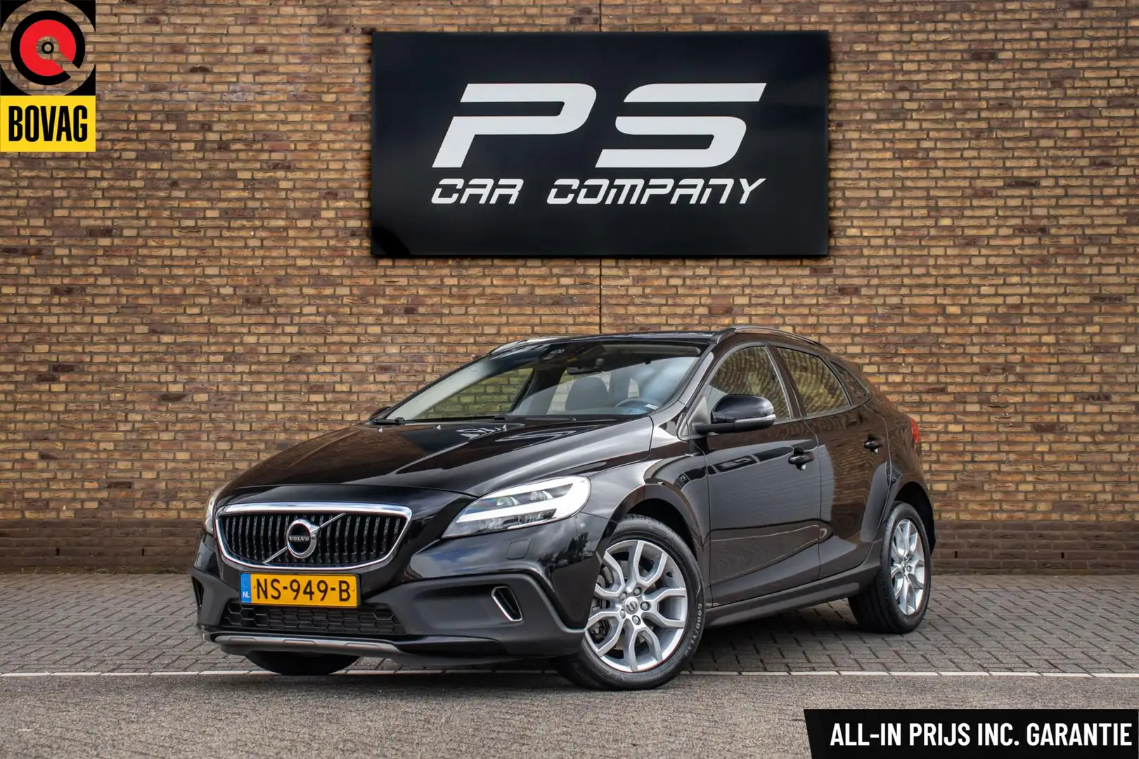 Volvo V40 Cross Country 2.0 T3 Momentum, NAP, DigiDash Negru - 1