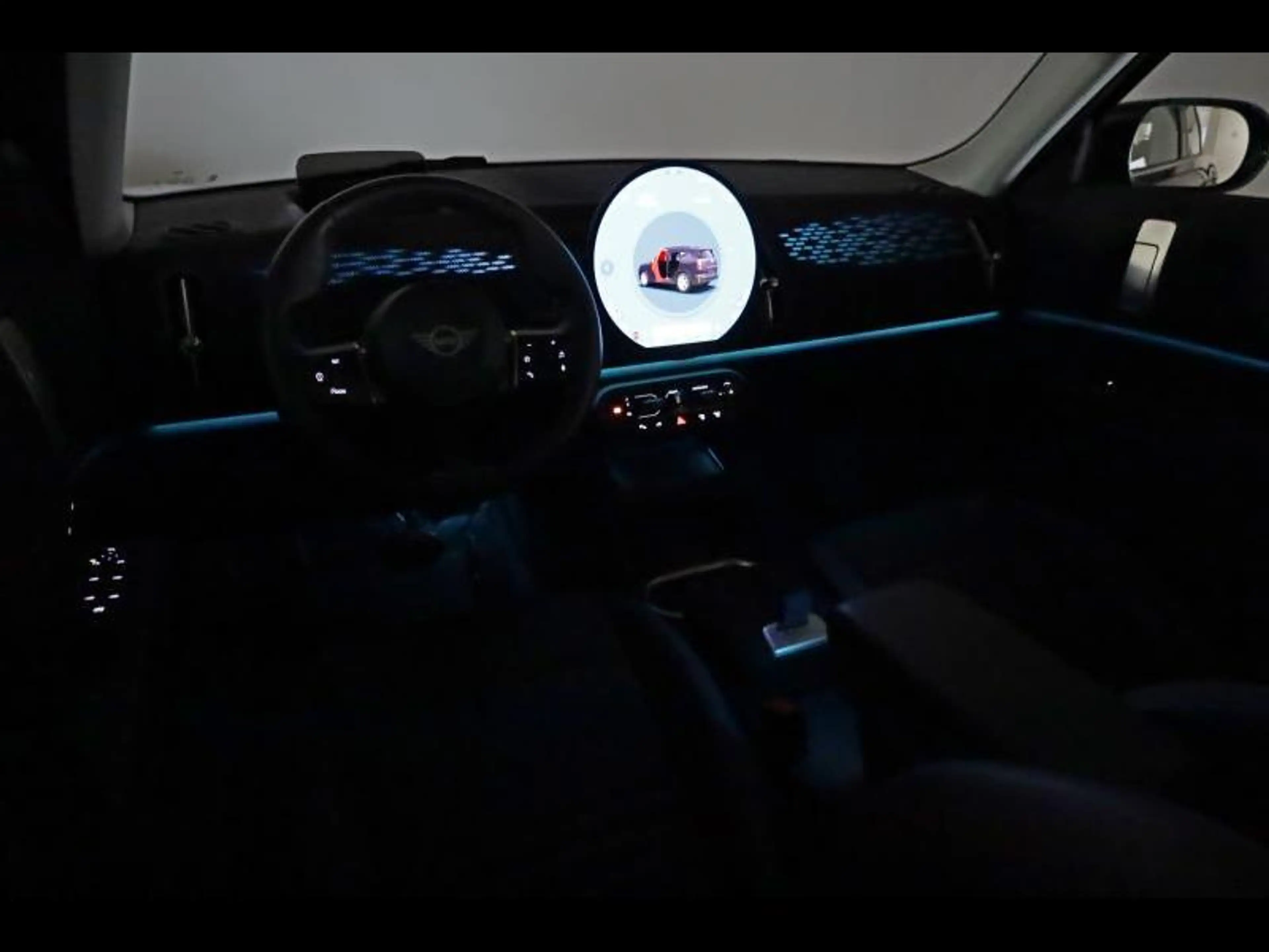 MINI Countryman C — photo 12