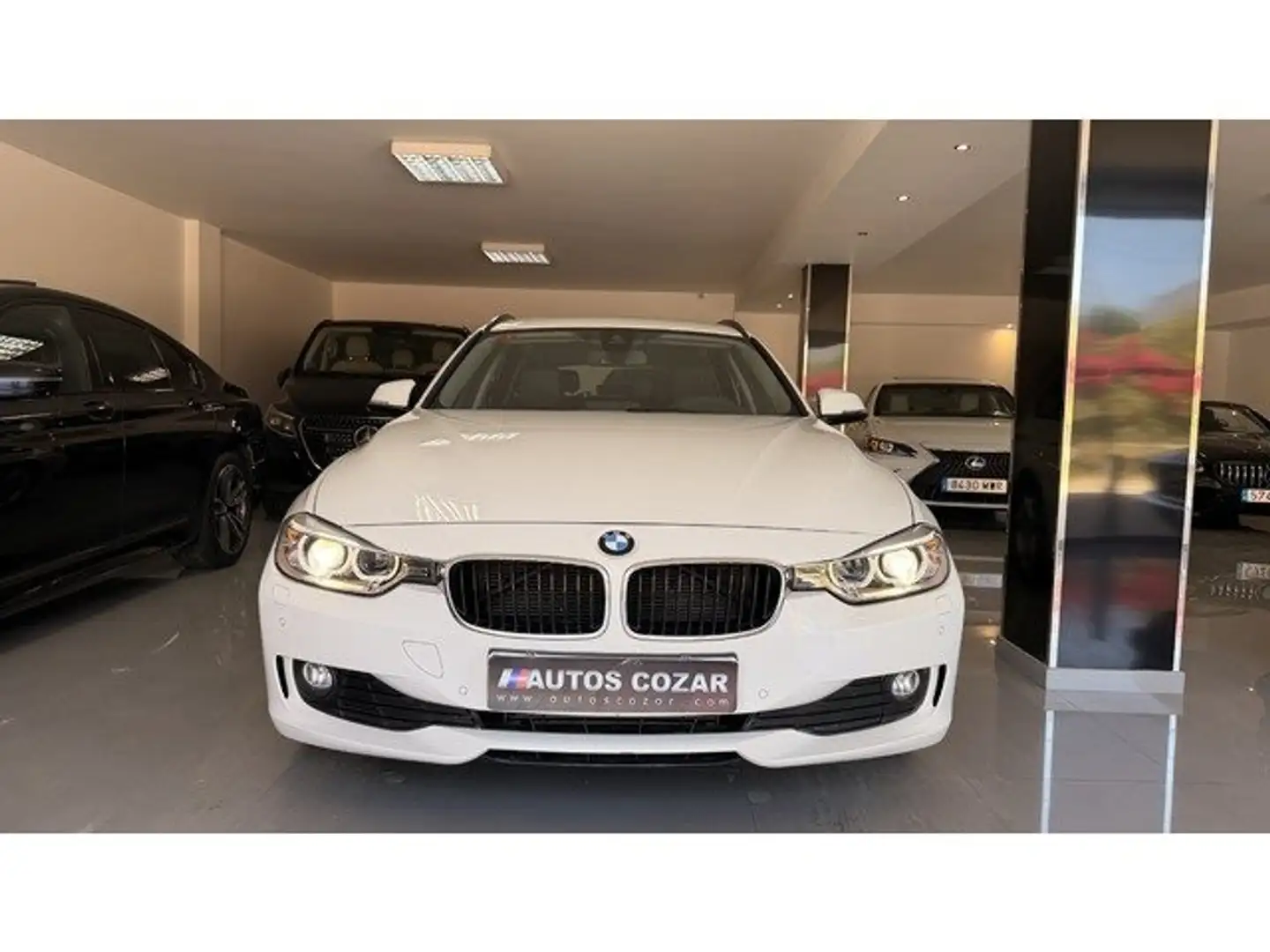 BMW 320 320d Touring Blanco - 2