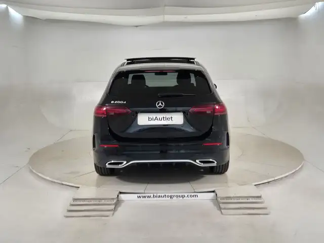 Mercedes-Benz B-Class view 3