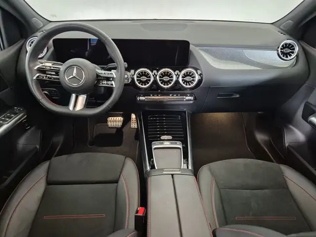 Mercedes-Benz B-Class view 8