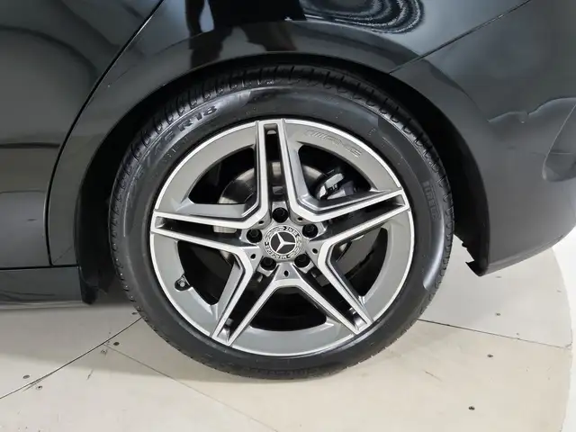 Mercedes-Benz B-Class view 14