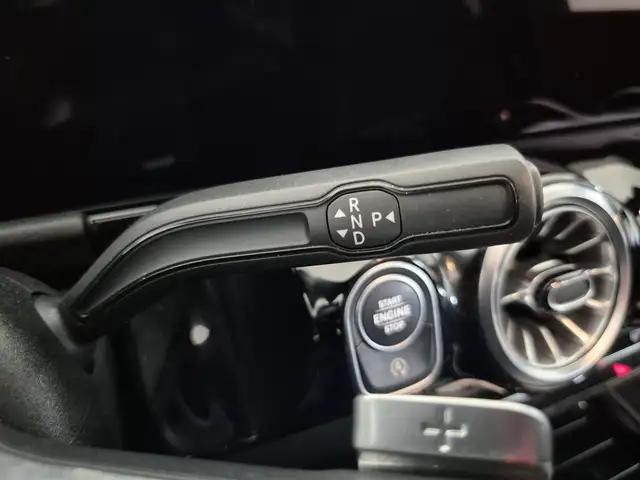 Mercedes-Benz B-Class view 11