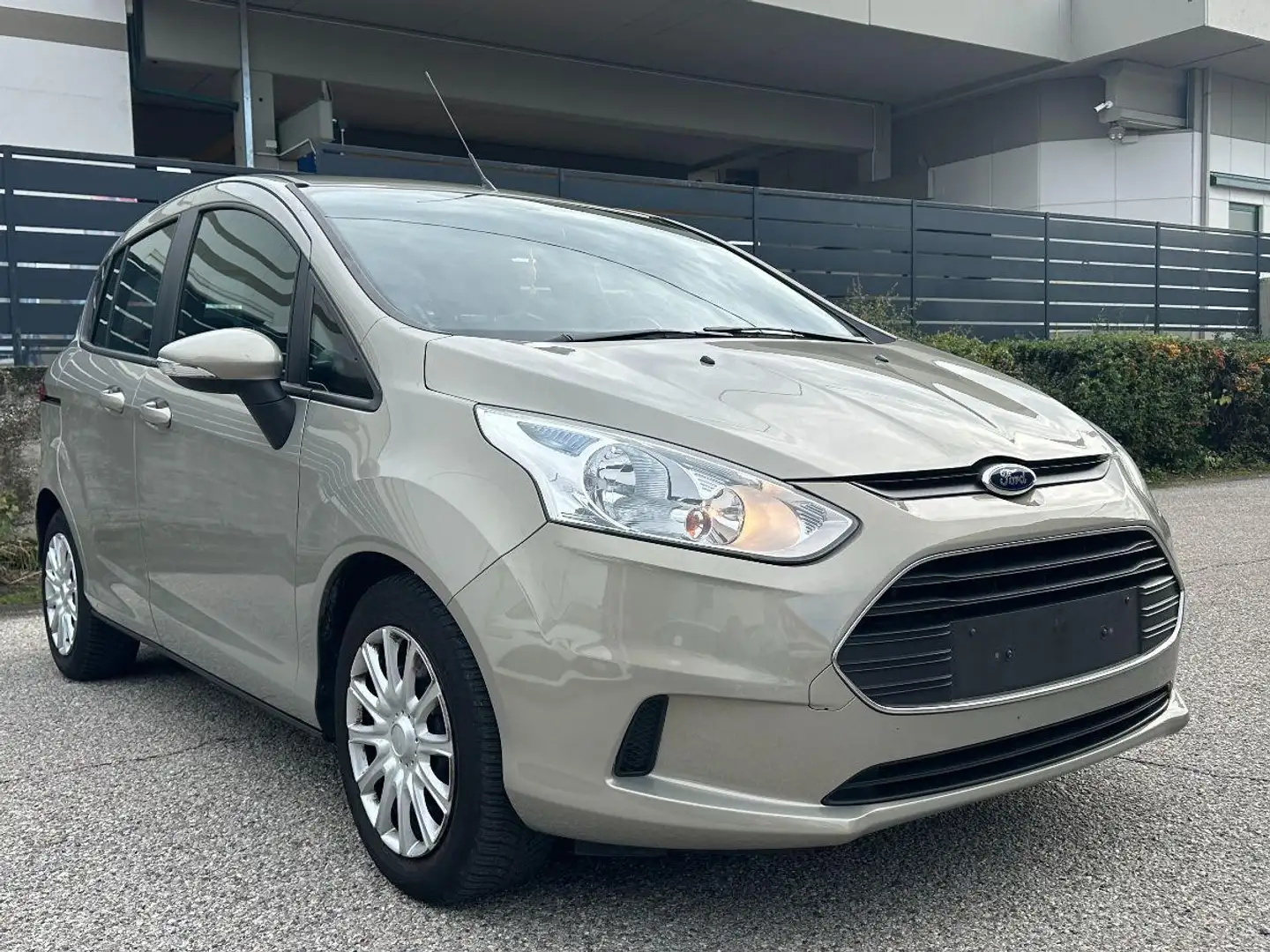 Ford B-Max 1.0 100CV Ecoboost Titanium Grigio - 1