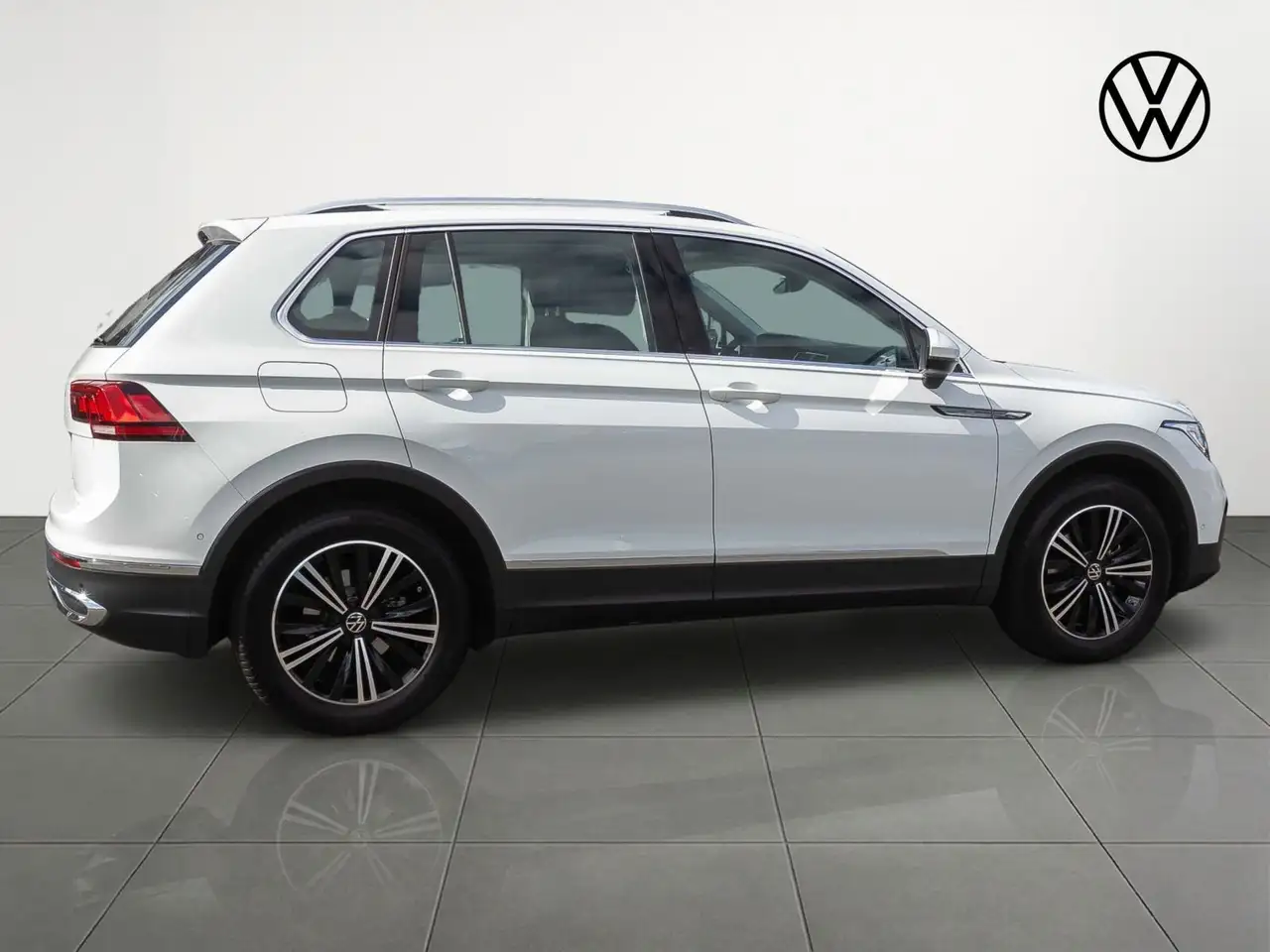 Volkswagen Tiguan 1.5 TSI DSG Elegance, Panoramadach, LED-M, миниатюра 4