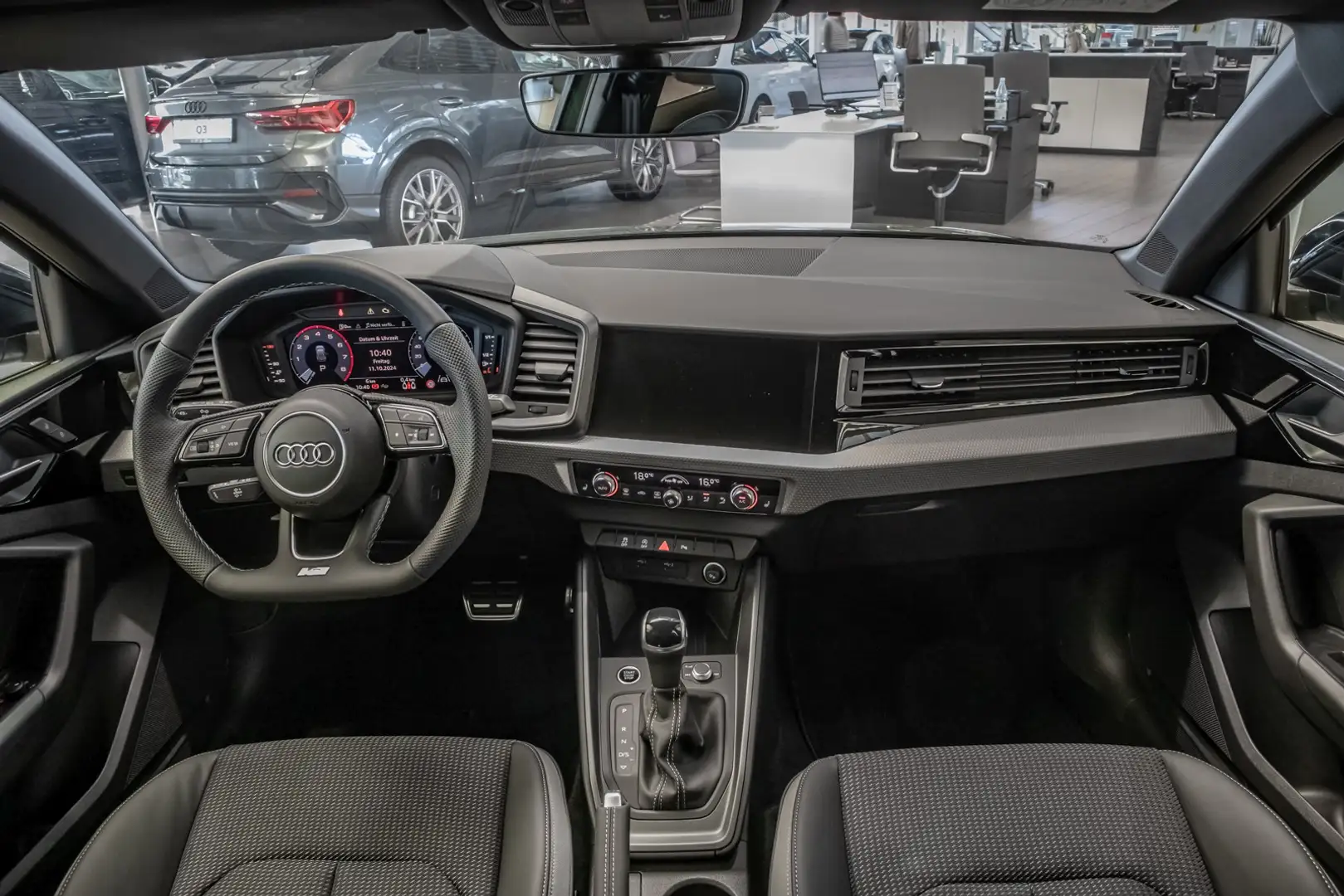 Audi A1 Sportback S line 30 TFSI S tronic Schwarz - 2