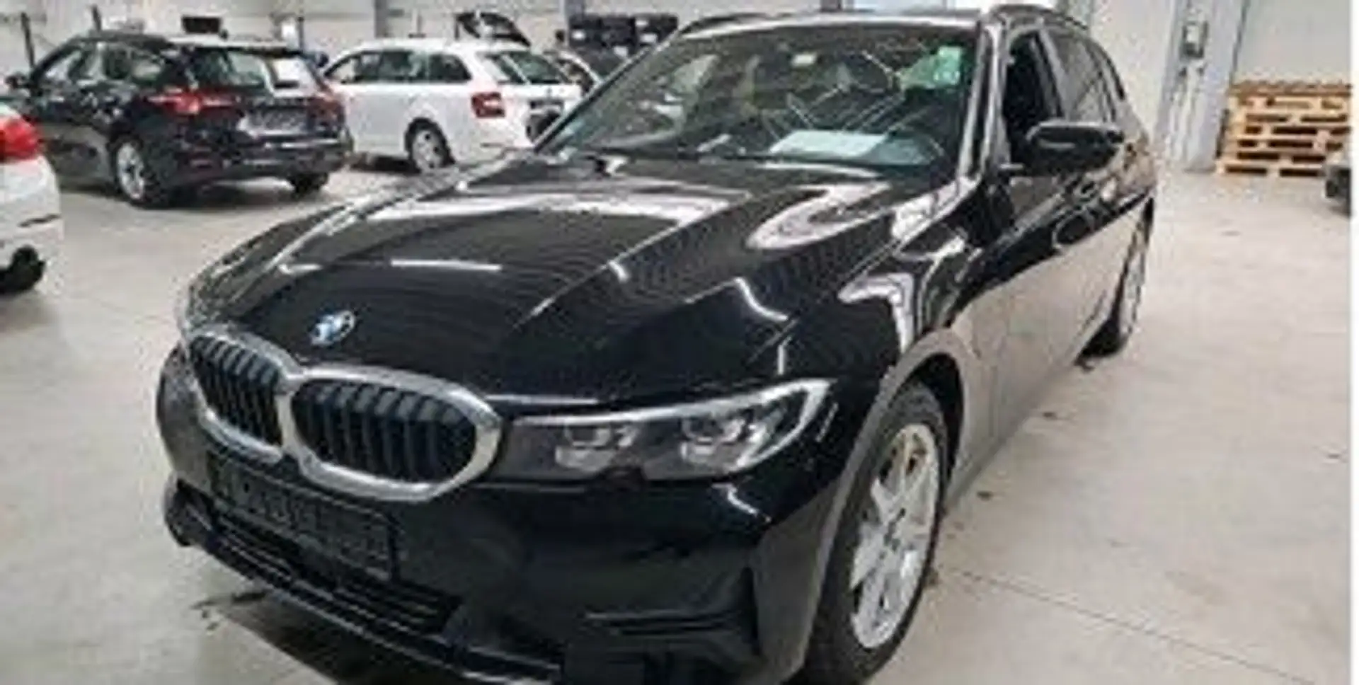 BMW 330 e T Advantage ACC*KAM*SPORTSITZE*WIDE*LED*AHK Nero - 1