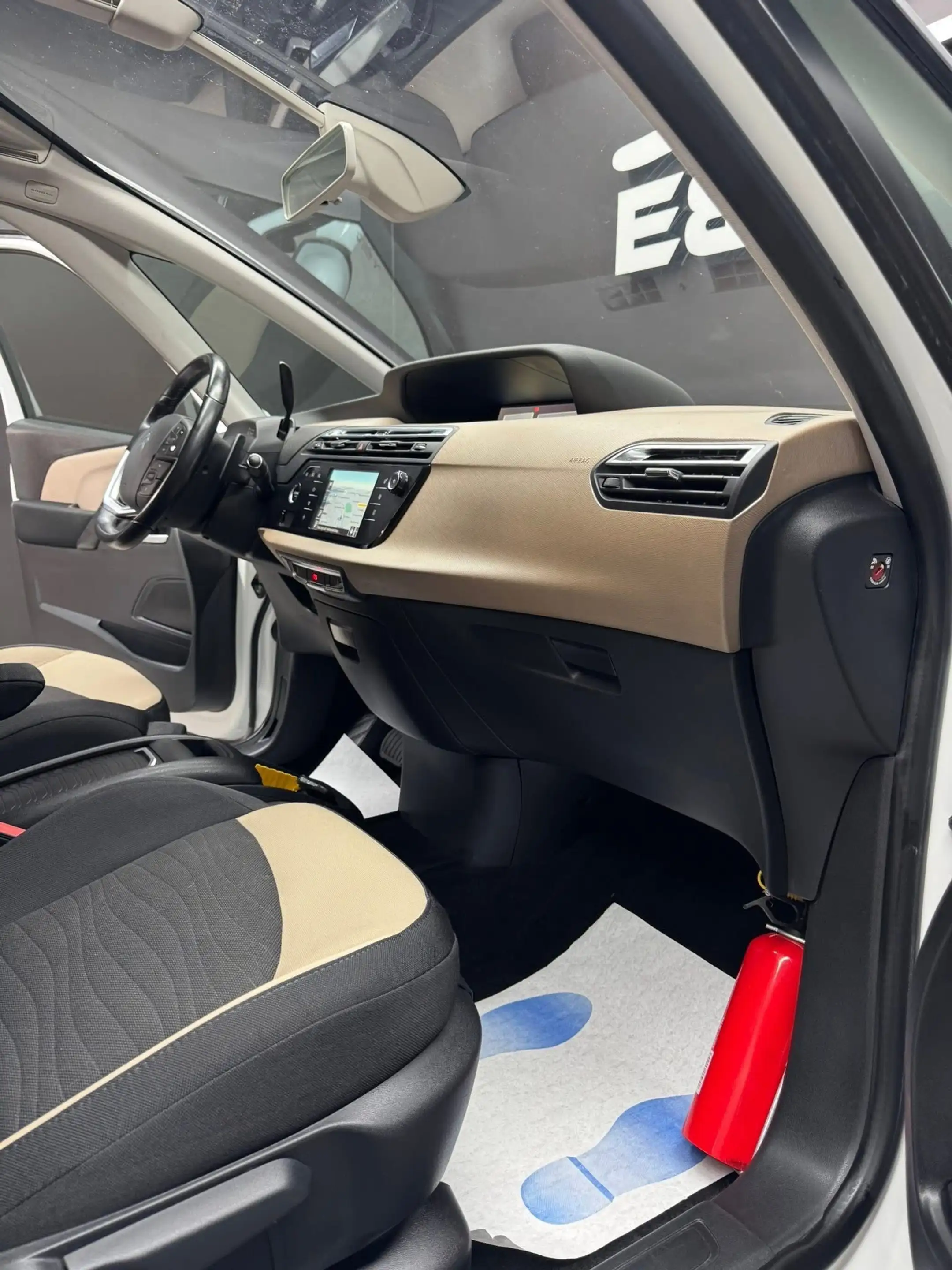 Citroen C4 Picasso C4 Picasso 1.6 THP **12 mois de garantie** — photo 11