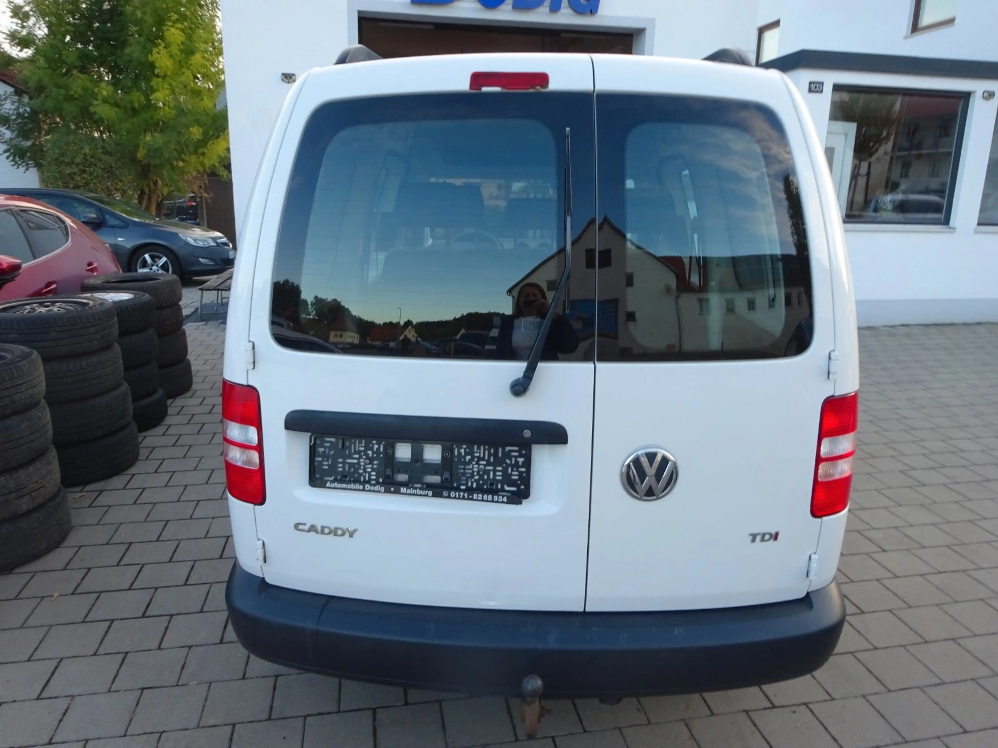 Volkswagen Caddy Kasten/Kombi Maxi/5. Sitze/NAVI/AHK — photo 2