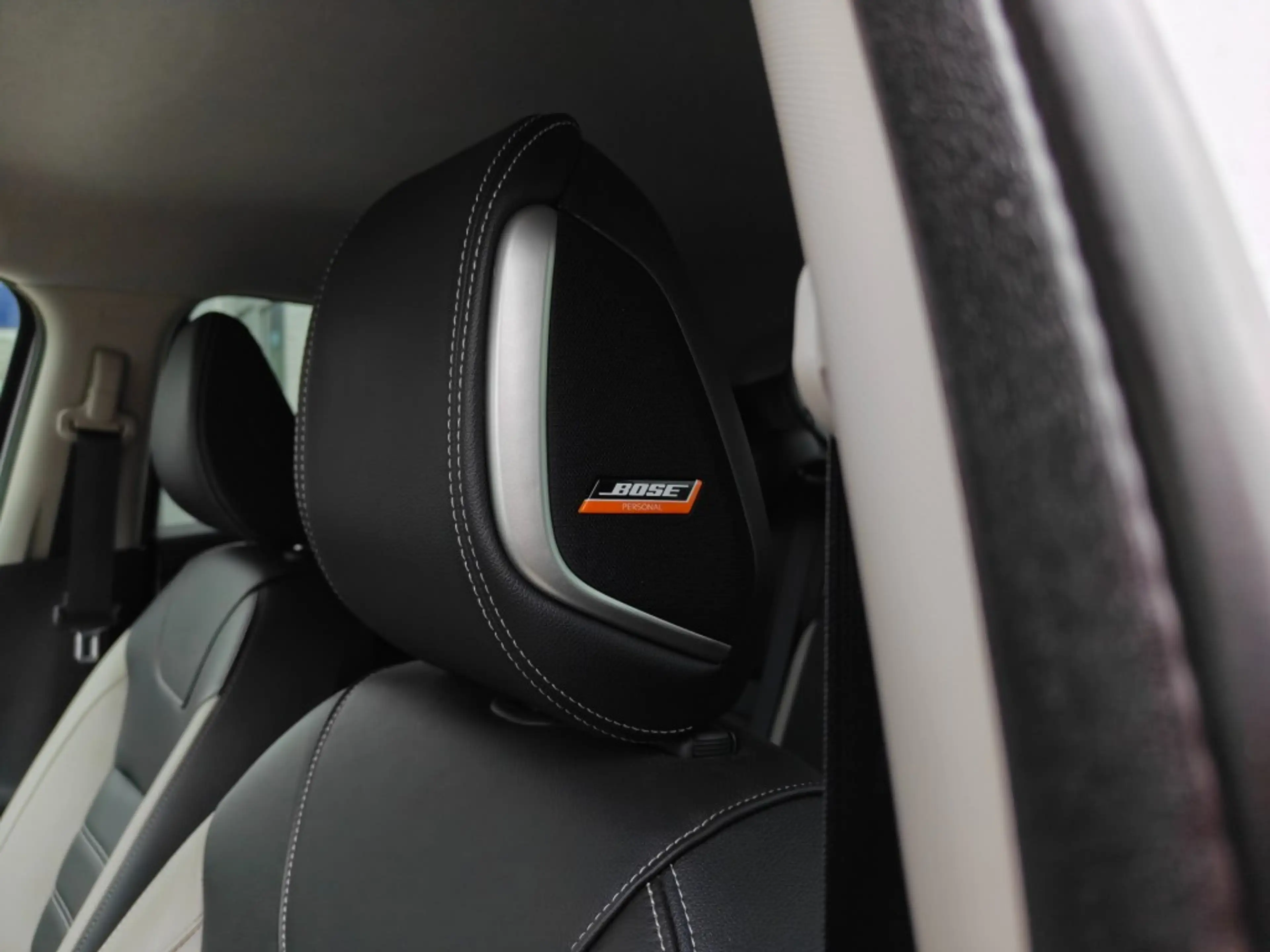 Nissan Micra 0.9 IG-T Tekna — photo 6
