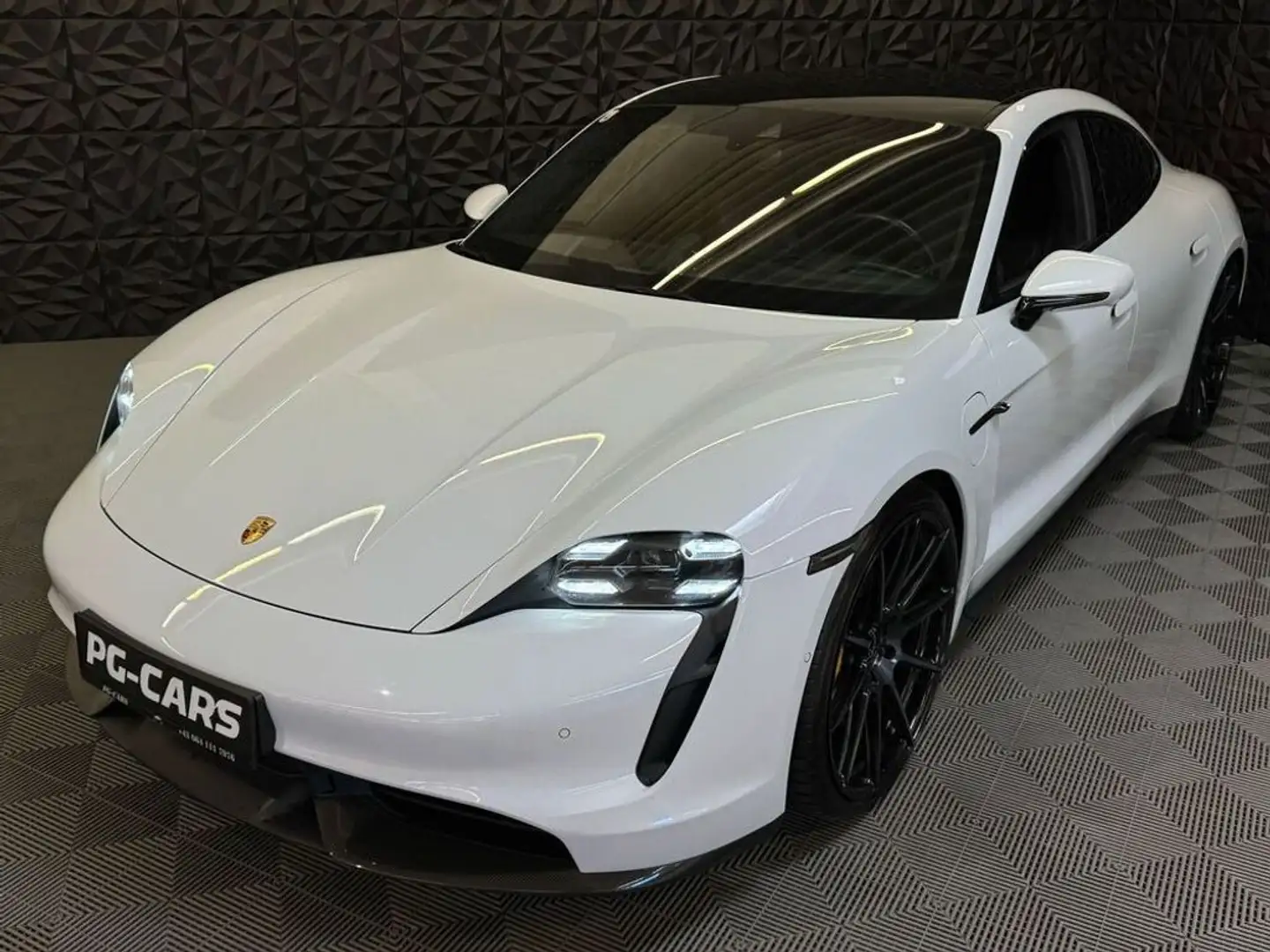 Porsche Taycan Turbo S *MwSt* Weiß - 1