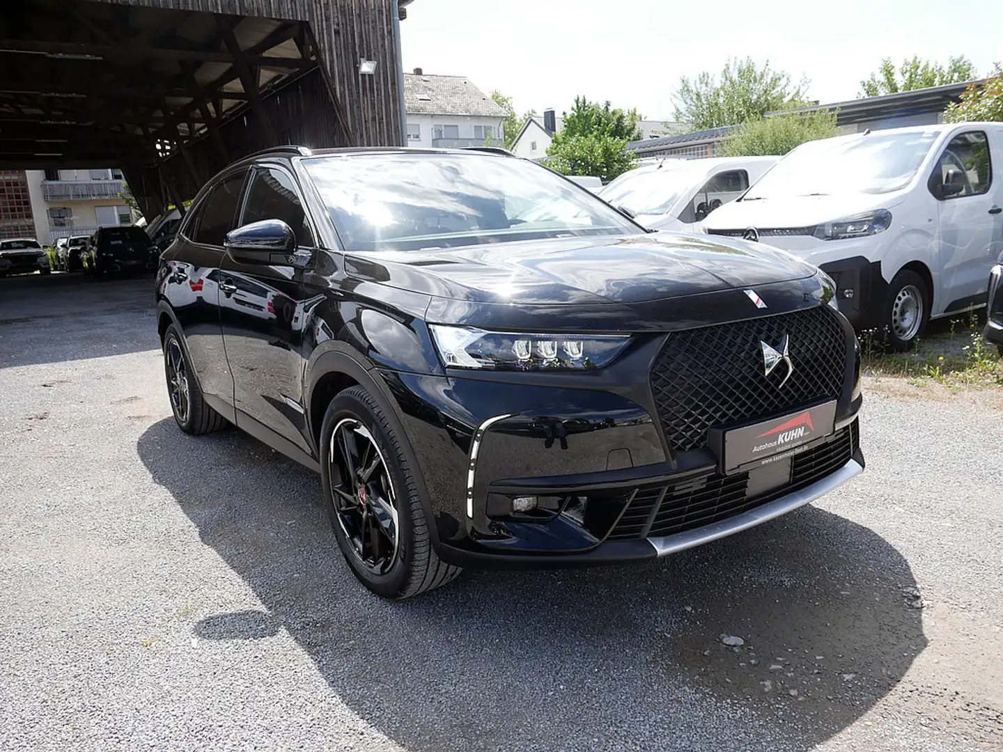 DS Automobiles DS 7 Crossback Performance Line+ E-Tense 225 Schwarz - 2
