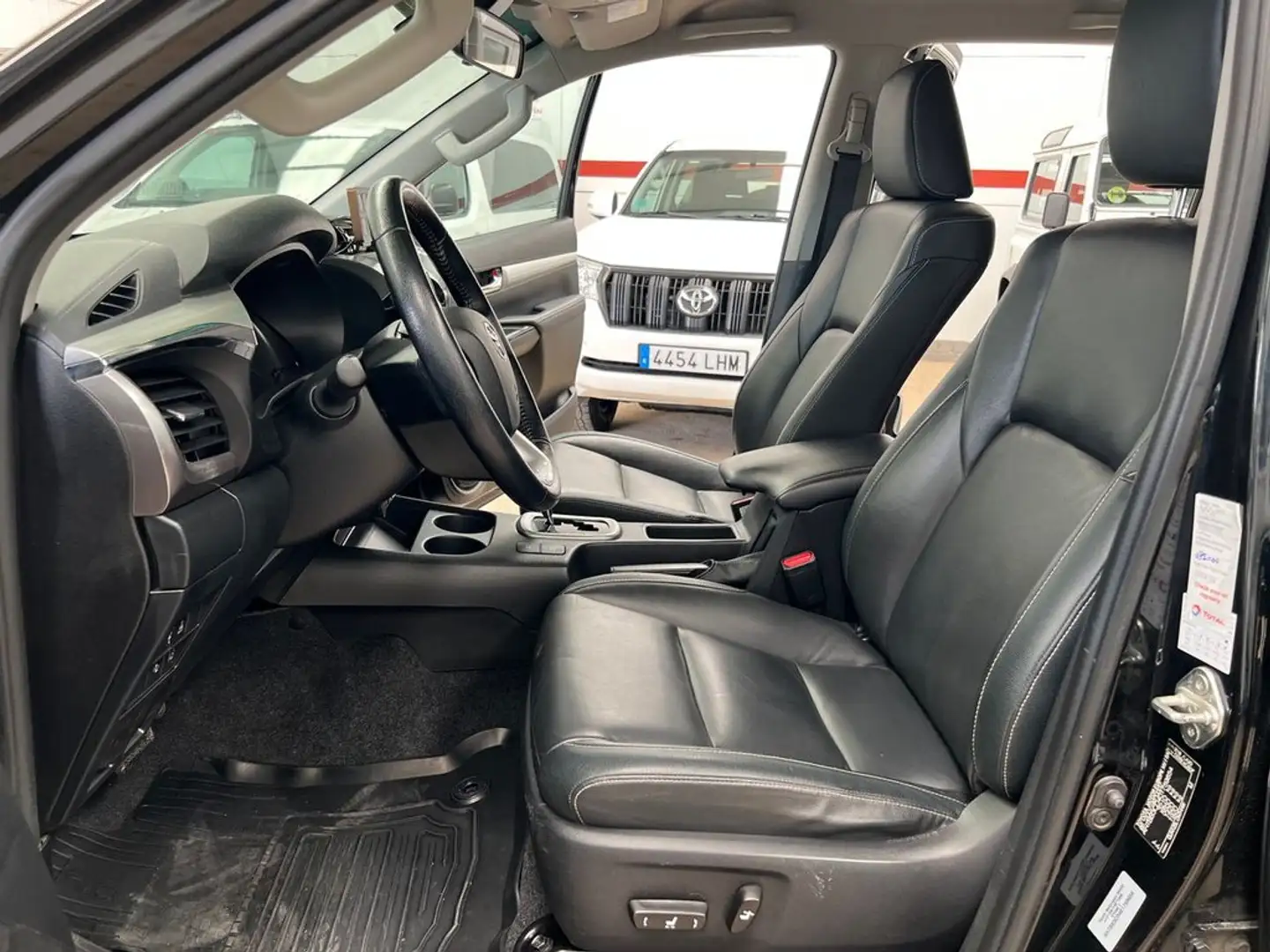 Toyota Hilux 2.4 D4D VXL AUT Noir - 2