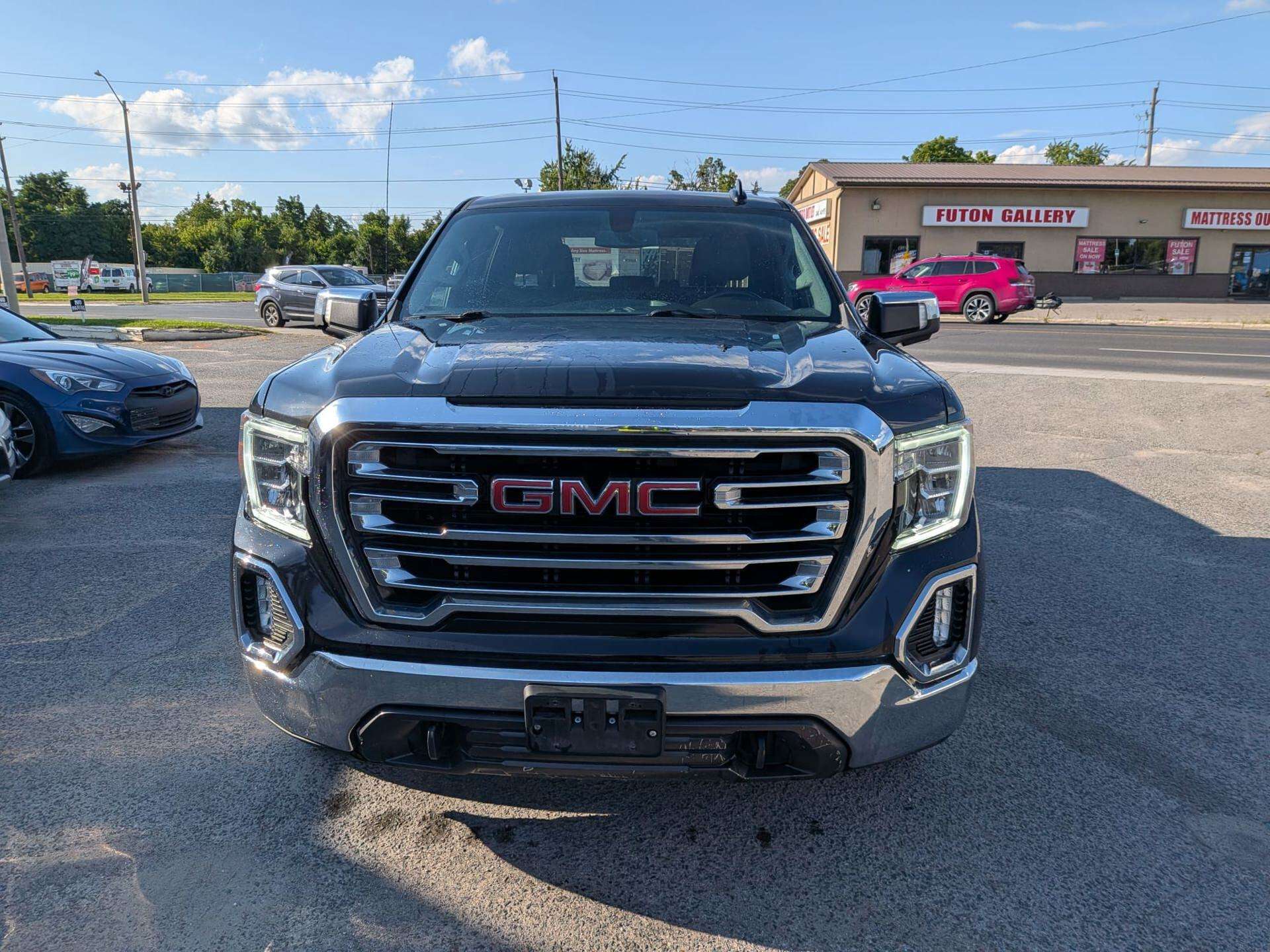 2022 GMC Sierra 1500 SLT Crew Cab Short Box 4WD — снимка 1