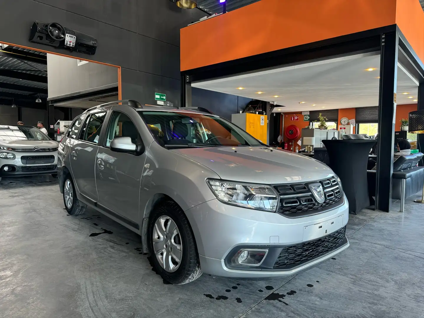 Dacia Logan MCV 0.9 AUTOMATIQUE - A/C - MEDIA/TEL - NAVI Gris - 2