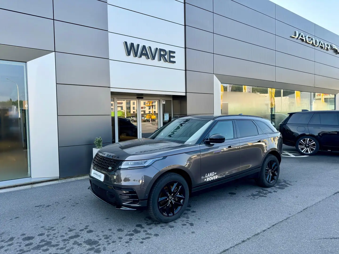 Land Rover Range Rover Velar D200 SE Dynamic Brun - 1