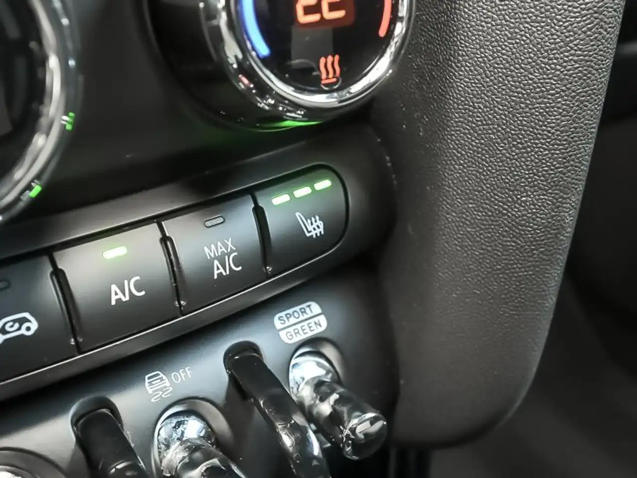 MINI Cooper Navi-Automaat-Zetelverwarming-PDC-LED-DAB, миниатюра 13
