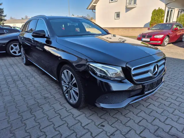 Mercedes-Benz E 400 d T 4M Standheizung, Rückfahrkamera, AHK, Comandsy