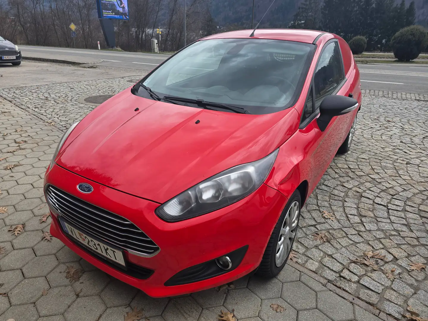 Ford Fiesta Van Rot - 1