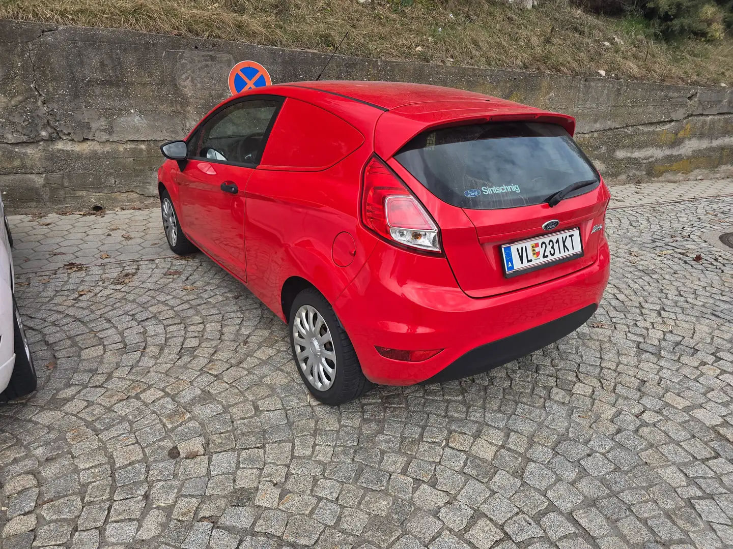 Ford Fiesta Van Rot - 2