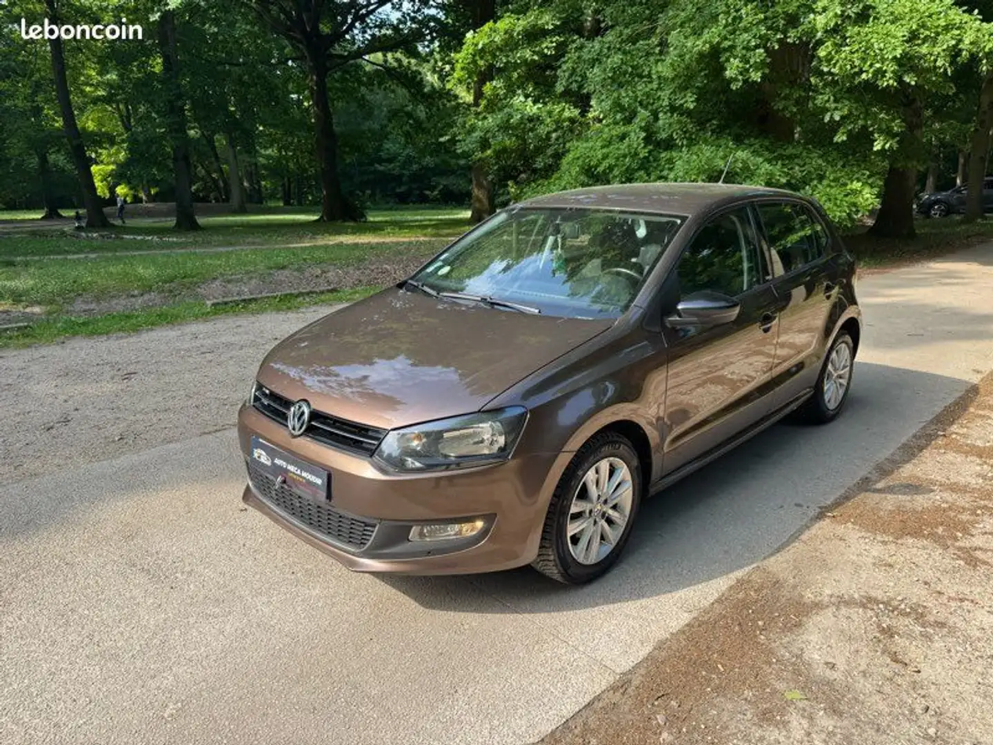 Volkswagen Polo 1.6 TDI 90 Style | Clim Radar recul Distribution n - 1