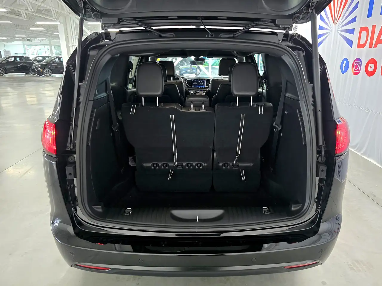 Chrysler Grand Caravan fotografie Chrysler Grand Caravan