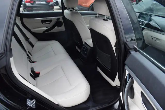 BMW 4 Series view 11