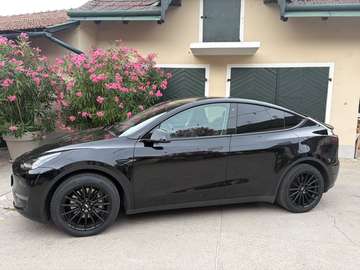 Model Y Long Range AWD 79kWh